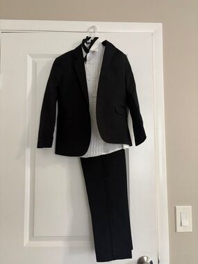 Nautica Black kids 4 piece Suit with White Dress Shirt